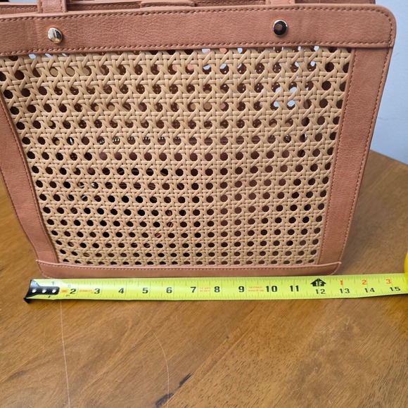 ANTIK KRAFT Tan Ratten Woven Tote Purse Bag Matching removable Clutch and Strap - Picture 9 of 10